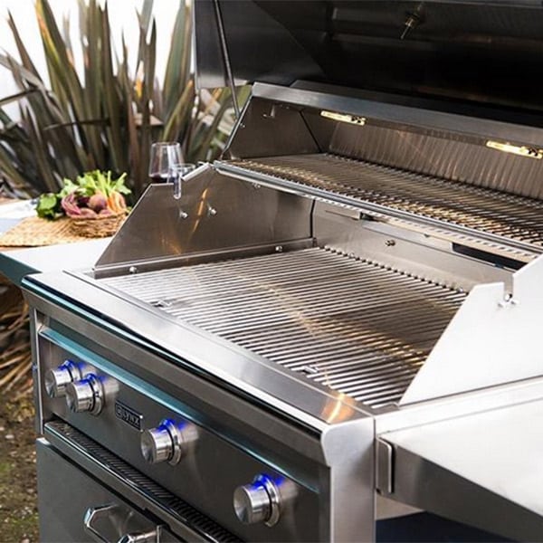 BBQ grill grates cleaned and replaced by SoCal Grill Masters